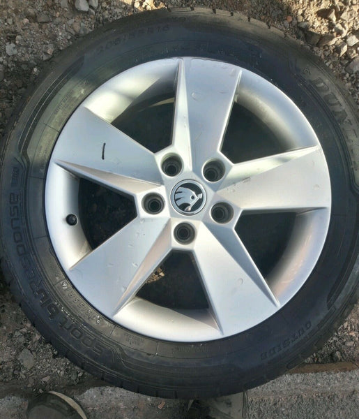 SKODA OCTAVIA MK5 16" ALLOY WHEEL AND DUNLOP TYRE FULL SIZE SPARE  X1